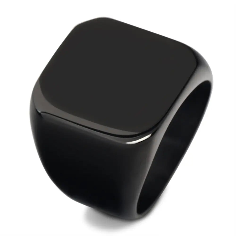 Retro square ring black worn on finger