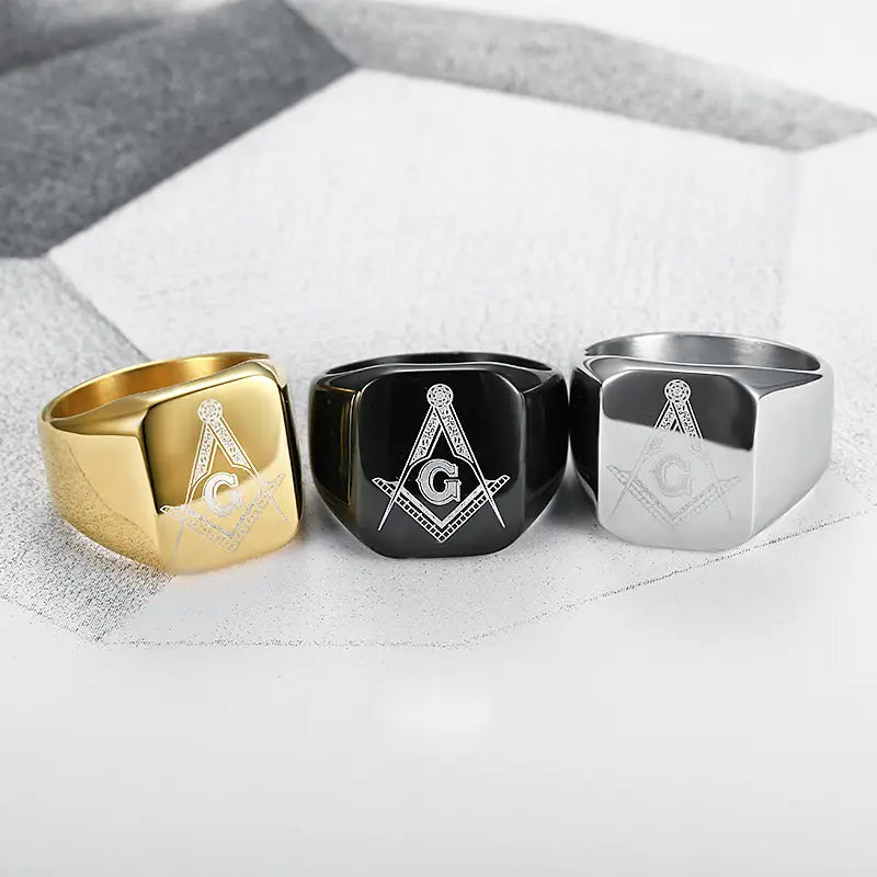 Black titanium masonic ring - retro style product shot