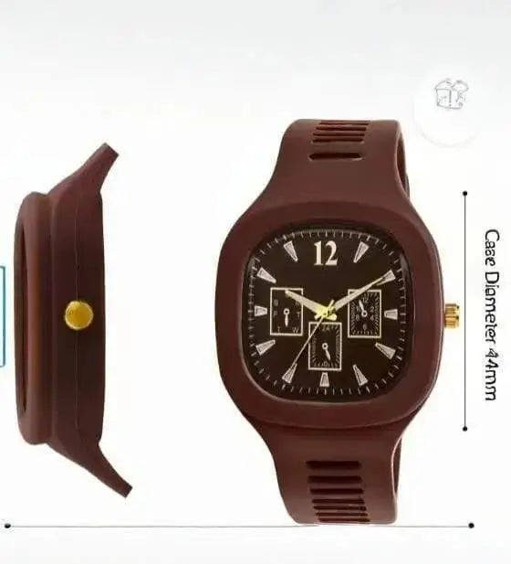 Men's analogue fashion watch - back case view