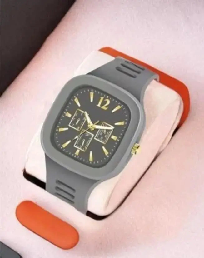 Men's analogue fashion watch - packaging