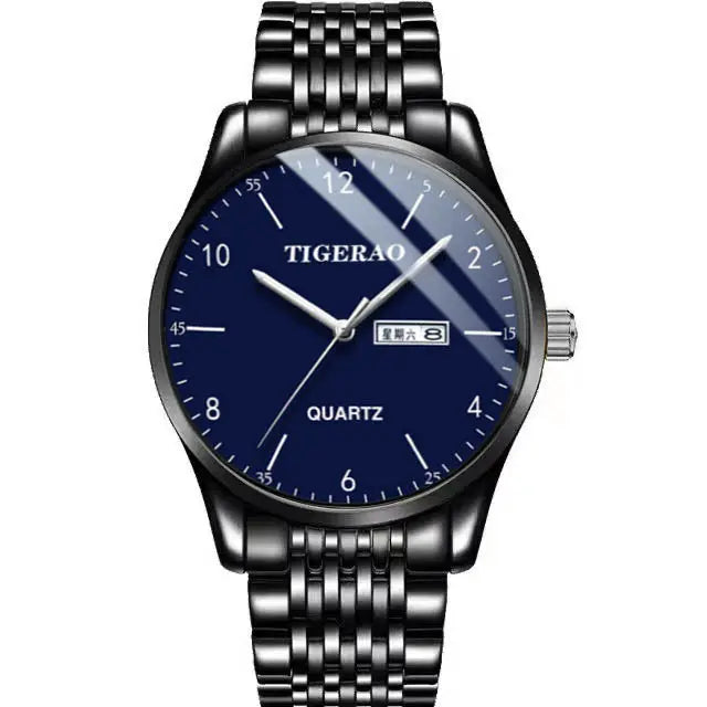 Men's automatic watch luminous hands detail