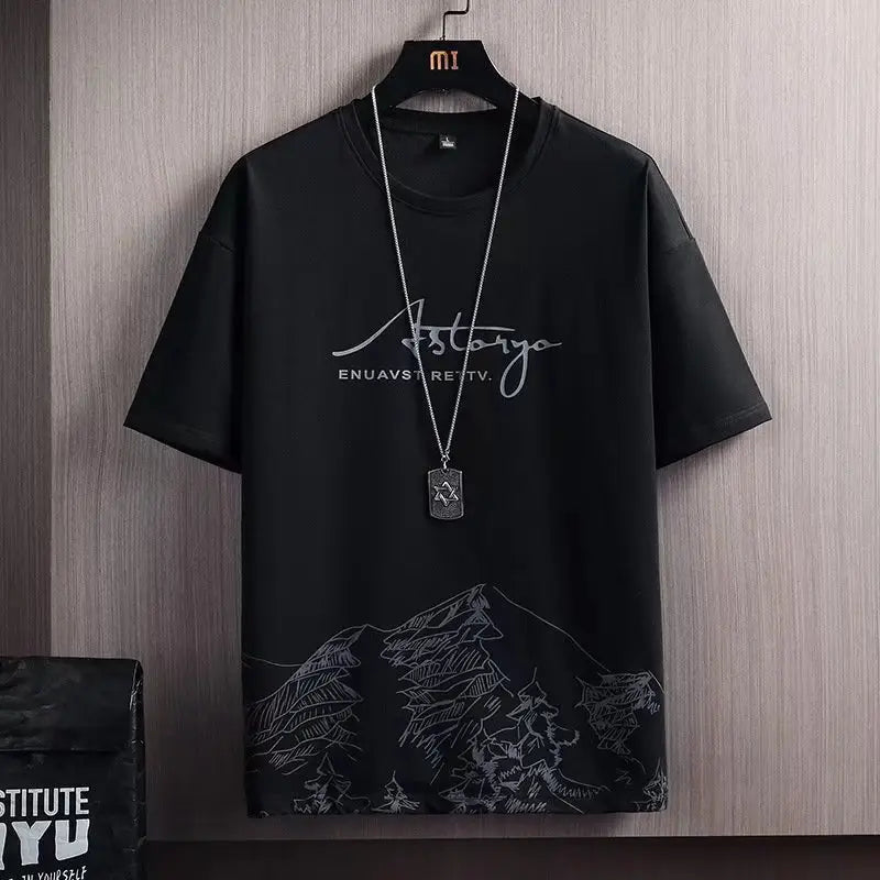Men's snow mountain print t-shirt suit - print detail close-up